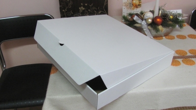 Opakowanie tekturowe, wykrój składany, wykonany z tektury mikrofali jednostronnie białej